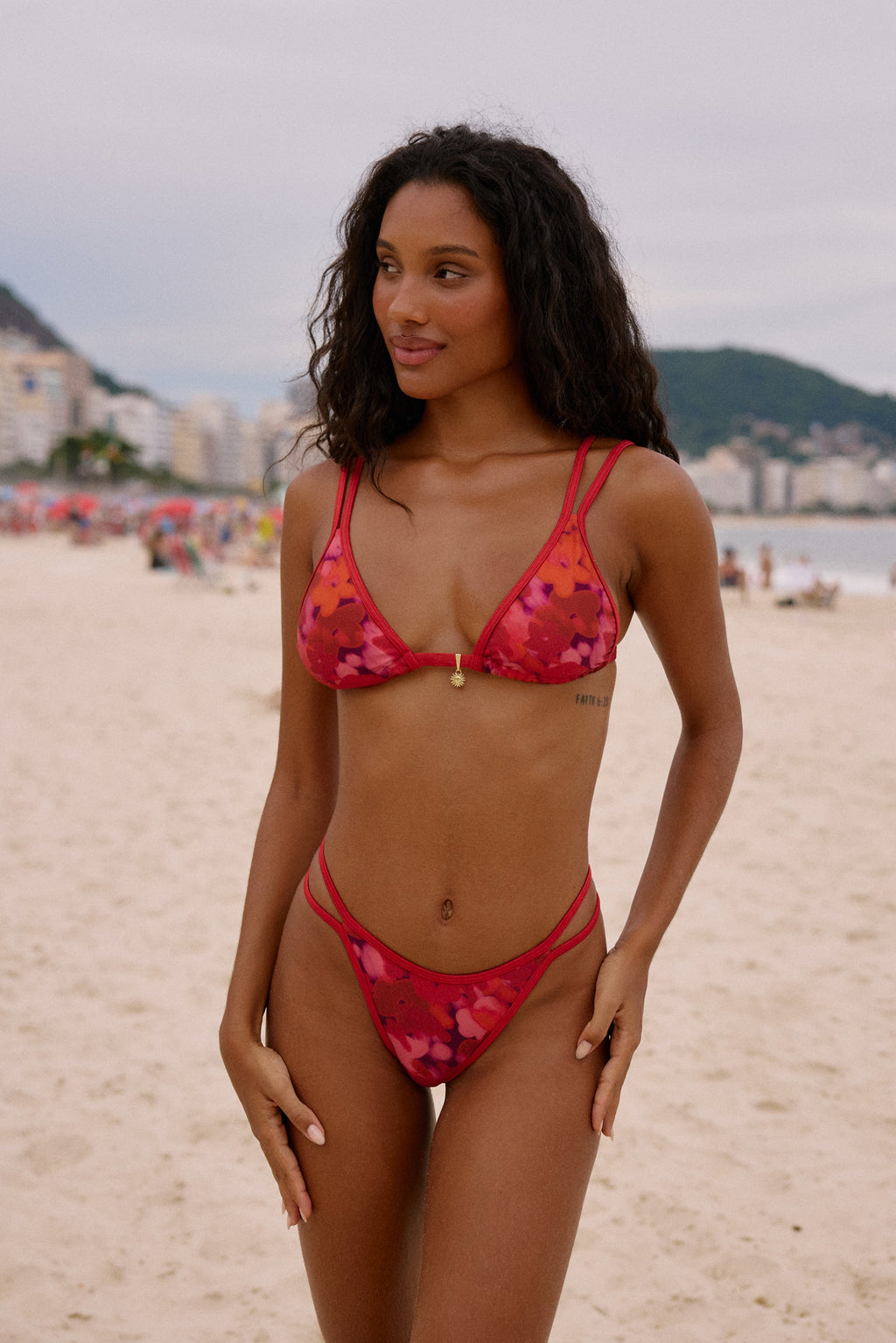 De Fashion Club l Prague Bikini Top in Floresta